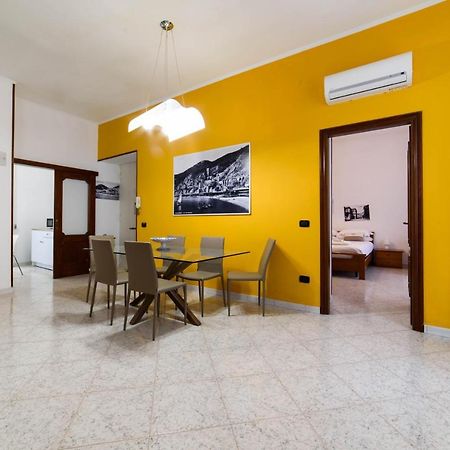 Casa Vacanze “In Centro” Salerno Dış mekan fotoğraf