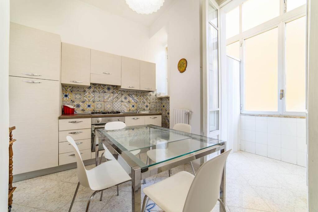 Casa Vacanze “In Centro” Salerno Dış mekan fotoğraf